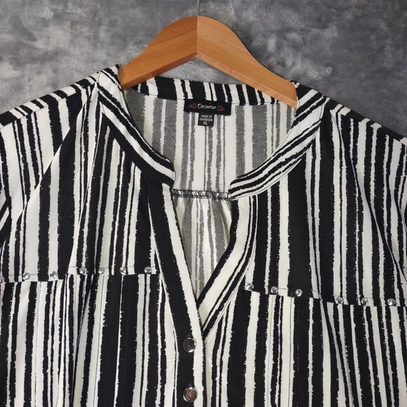 Cocomo Black White Striped Blouse Women's XL – Minimalist‎ Chic Button Front Top - Picture 6 of 10